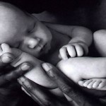 baby-in-hand