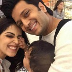 Ritesh-Deshmukh-and-Genelia-D’Souza-with-son