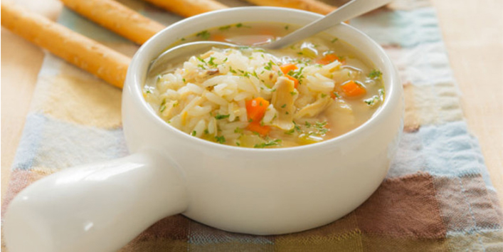 इन सर्दियों में बनाएं चिकन राइस सूप