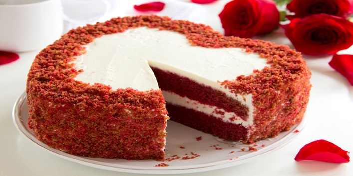 अपने किसी खास के लिये बनायें “रेड वेल्वेट कप केक”