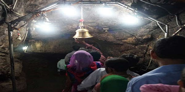 इस बेहद खौफनाक गुफा में है भगवान शिव का वास