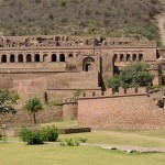 Bhangarh-Fort-Front-View-1024×572