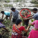collector from naxalite region works with public for 5 hours
