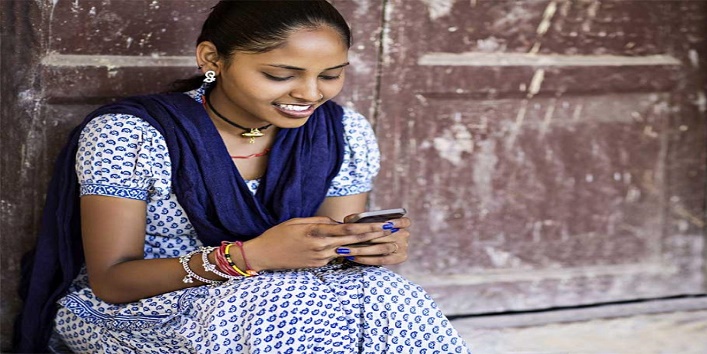 यूपी की पंचायत का फरमान- बच्चों, लड़कियों को स्मार्टफोन के लिए पाबंदी