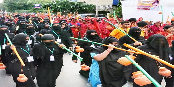 Muslim-women-take-part-in-Kanwar-Yatra1