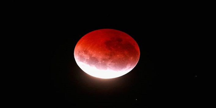 blood red moon1