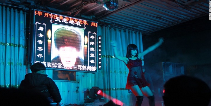 death,chona.strip dance,Funeral Strippers ,Taiwan Show girls Strip For The Dead1