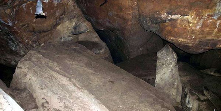 bhopal mystery cave1