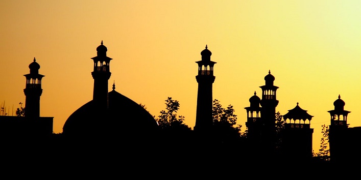 भाईचारा – सिक्ख समुदाय ने अपनी जमीने देकर रखी मस्जिद की नींव