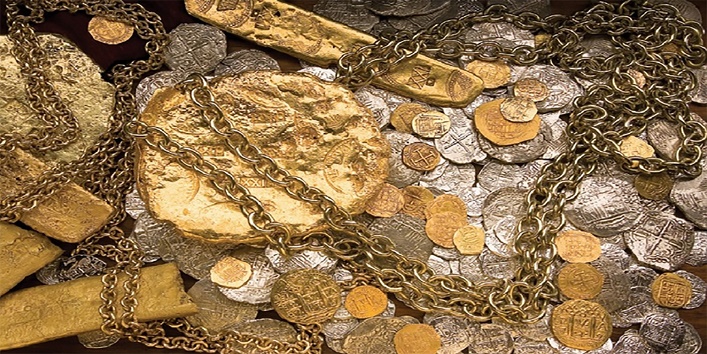 खजाना – जमीन से निकले श्रीकृष्ण की तस्वीर वाले 117 किलो सोने के सिक्के