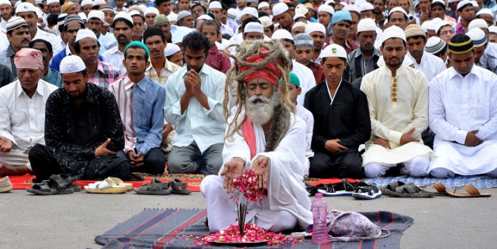 अनोखा स्थान – यहां हिंदू और मुस्लिम साथ-साथ करते हैं इबादत और पूजा