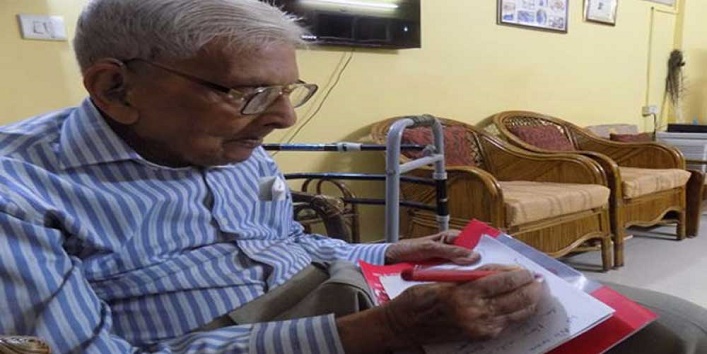 97 years old raj kumar vaishya from bihar enrolls for a PG degree