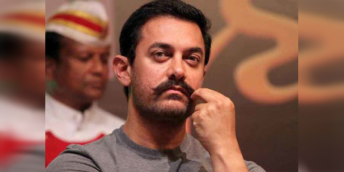 अक्षय, नाना पाटेकर के बाद अब आमिर ने की सूखा पीड़ितों की मदद