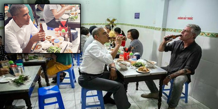 गली के रेस्टोरेंट में खाना खाते दिखे बराक ओबामा