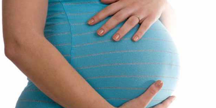 OMG महिला के गर्भ में कहां से आया यह एलियन जैसा बच्चा