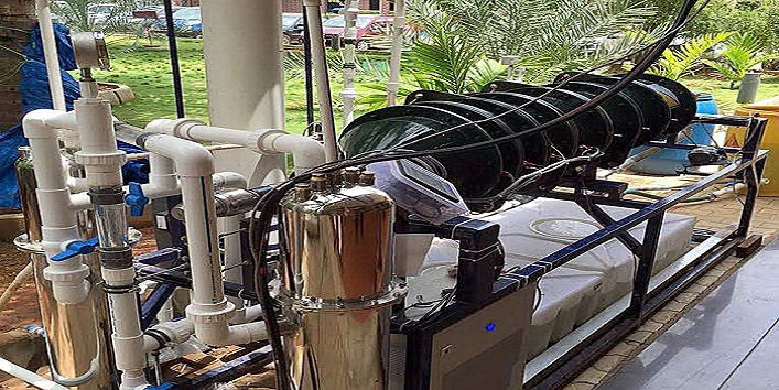 अनोखी मशीन – गटर के पानी को बदल देती है पीने योग्य पानी में