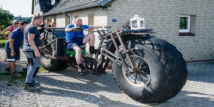 दुनिया की सबसे बड़ी साईकिल है 960 किलो भारी वजन की