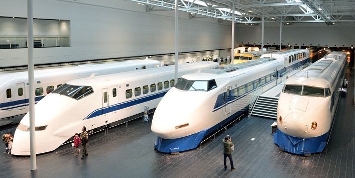 This train runs with 600 km per hour