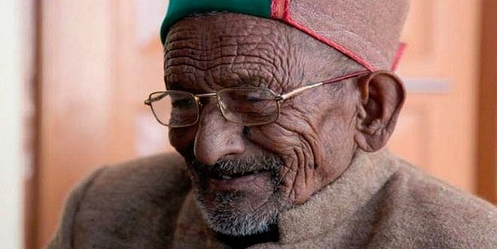 shyam saran negi known as the first voter of india cover